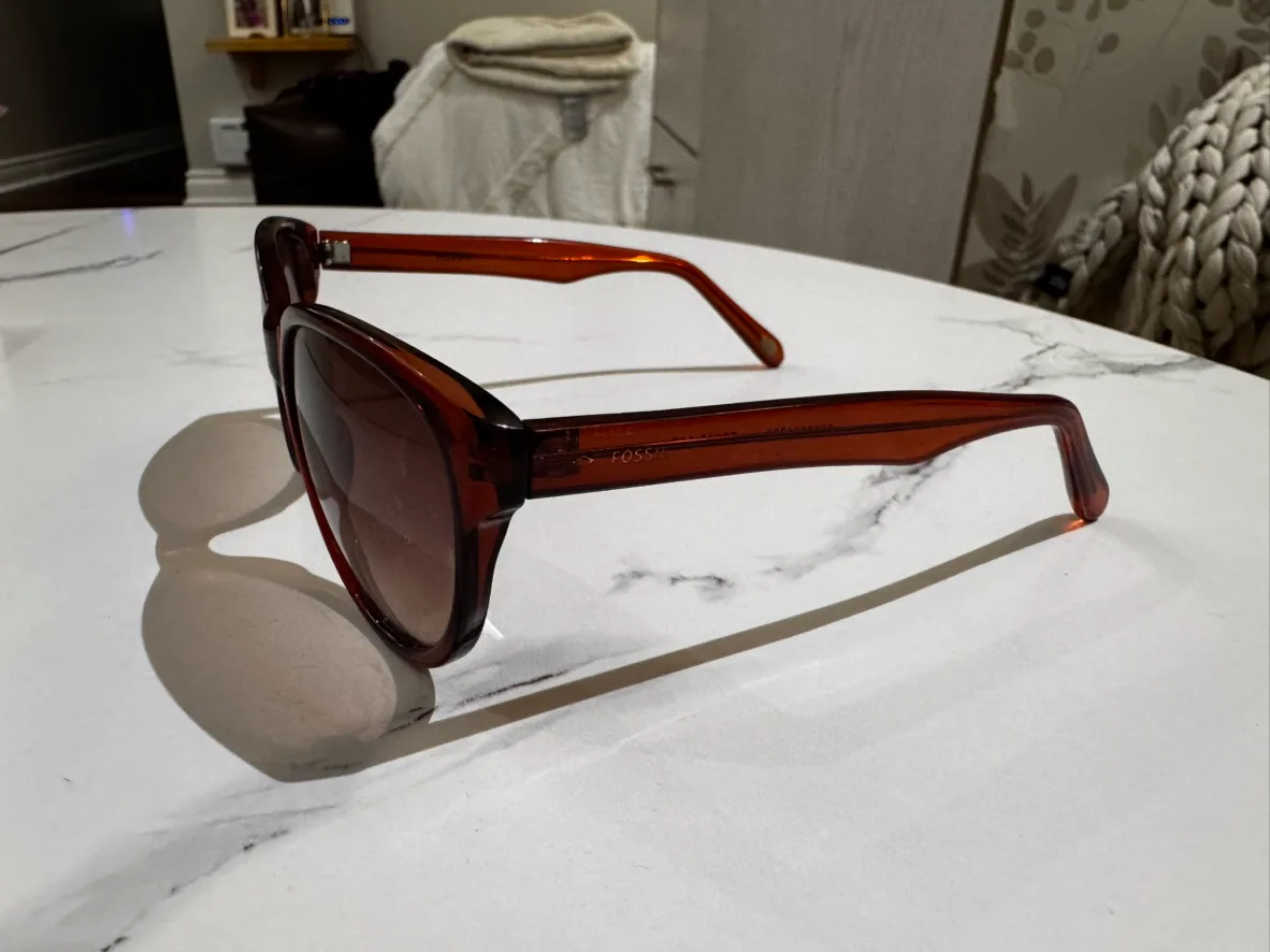 Fossil Sunglasses image indicator(2)