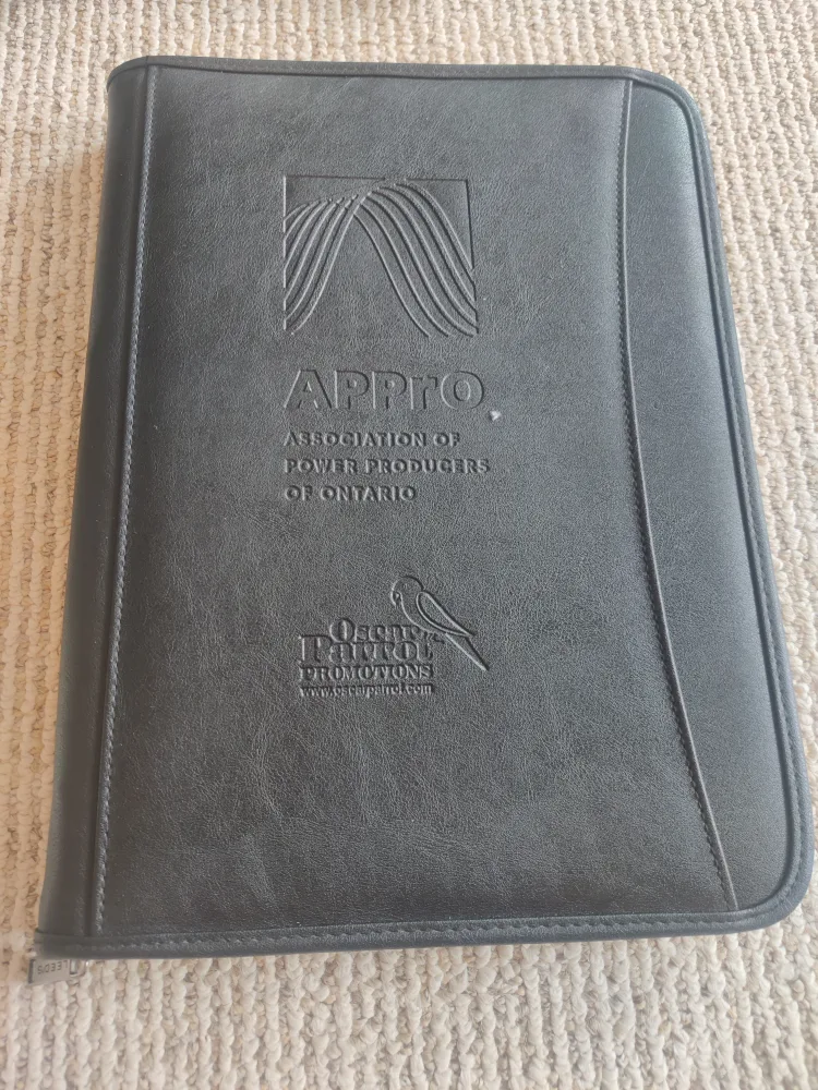 Black zipper binder thumbnail