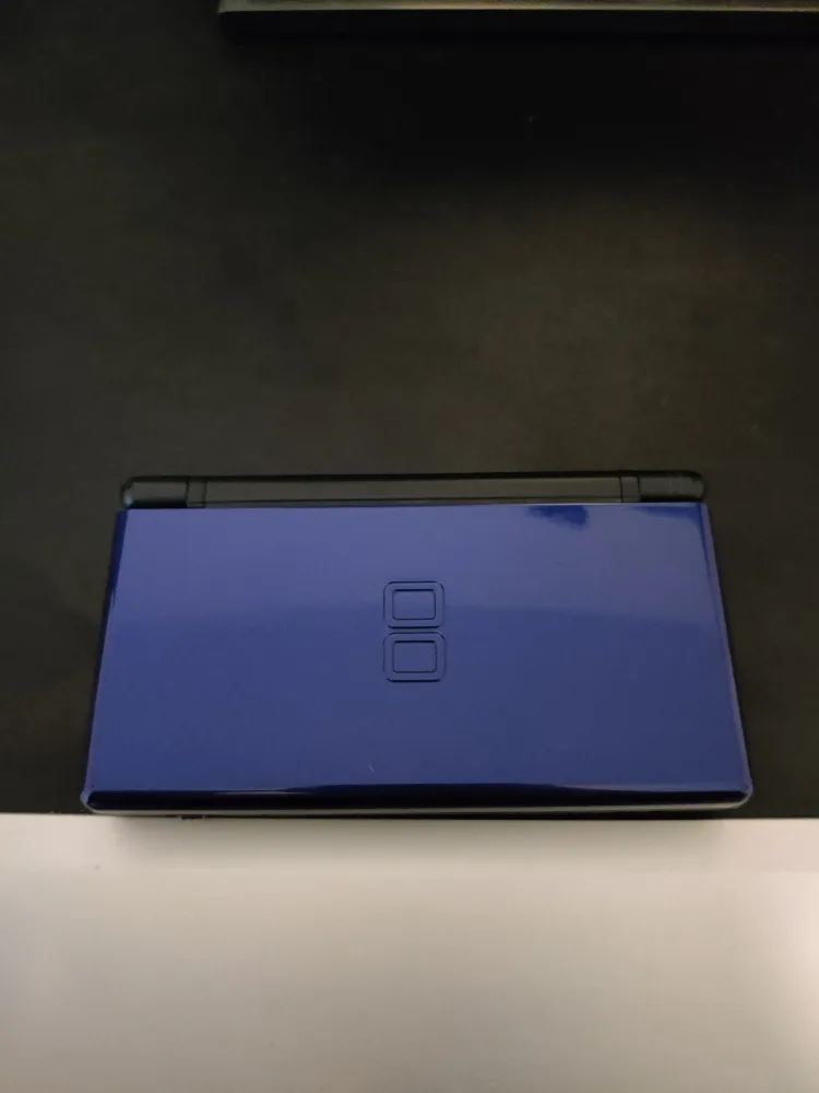 Blue Nintendo DS Lite