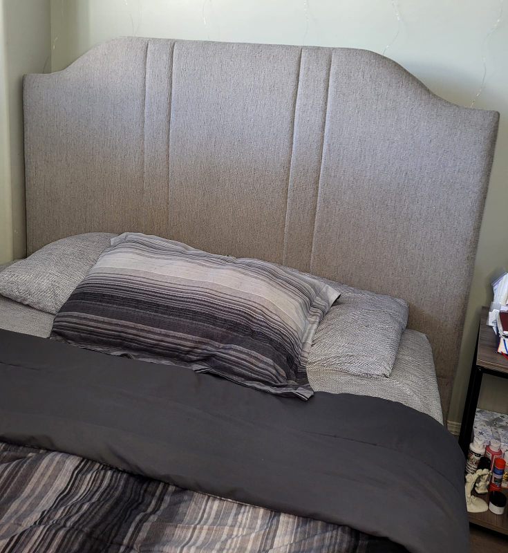 Queen Size Bed Frame with headboard - photo 3