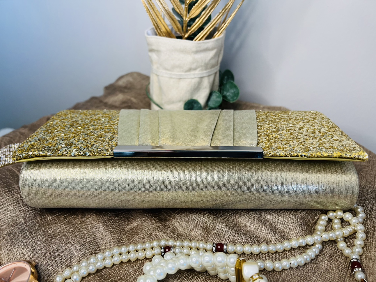 Gold Clutch - photo 2