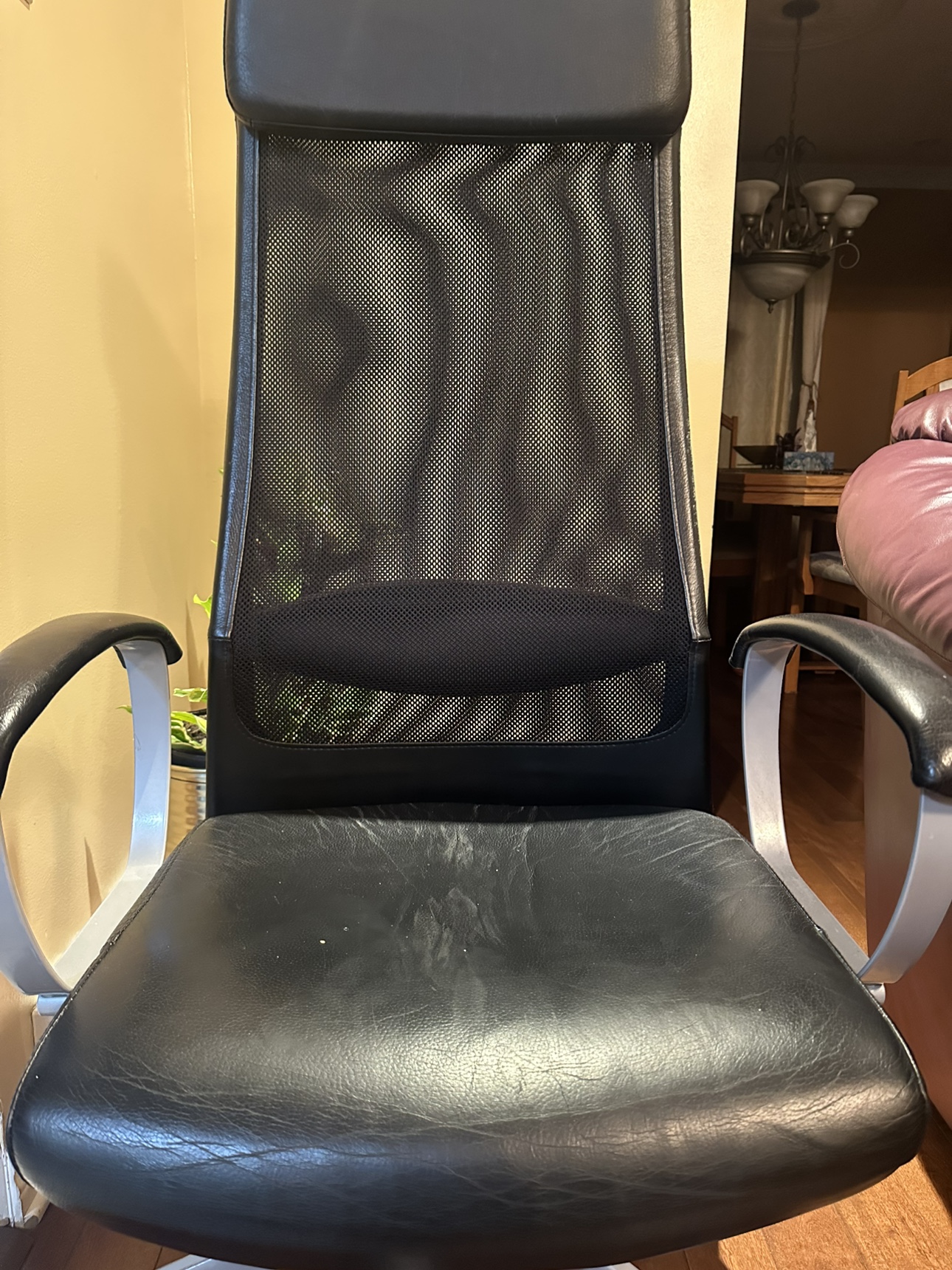 Black Mesh Office Chair