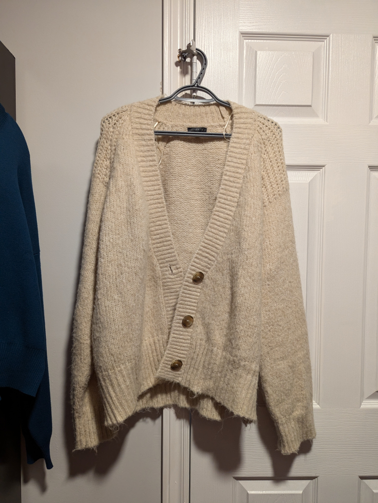 Butter Cream Cardigan (Dynamite)