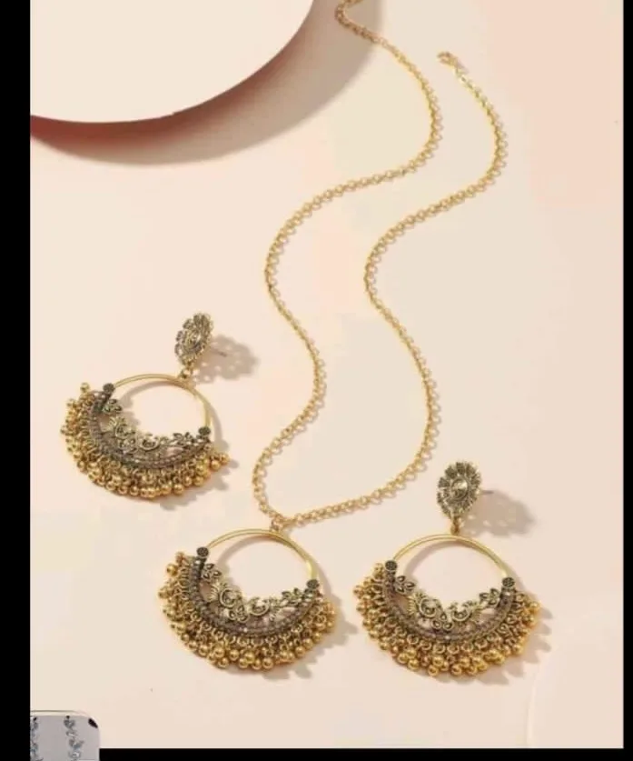 BNIB Rhinestone/ pearl necklace & others💰 image indicator(6)