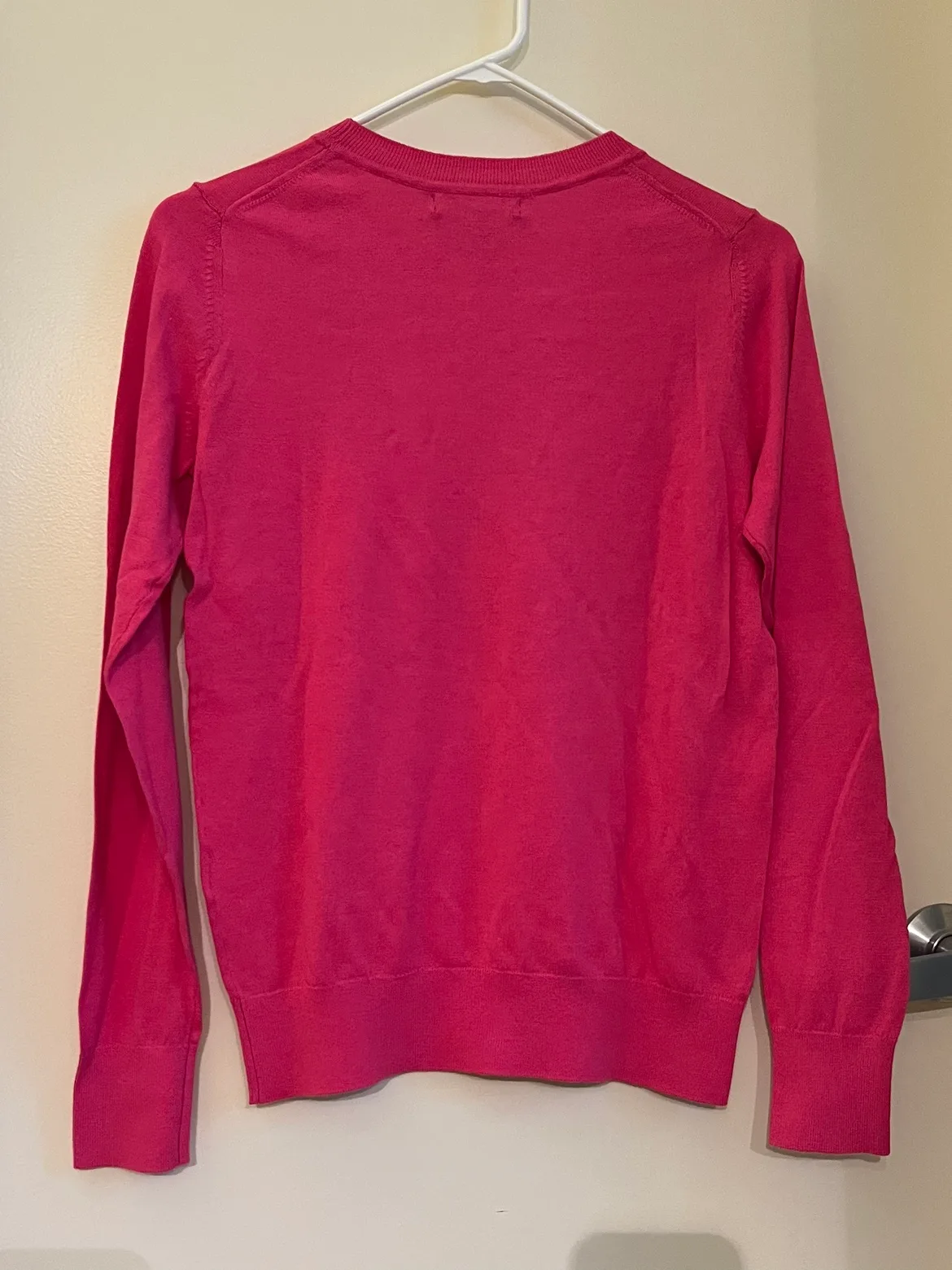 Banana republic sweater (new) image indicator(2)