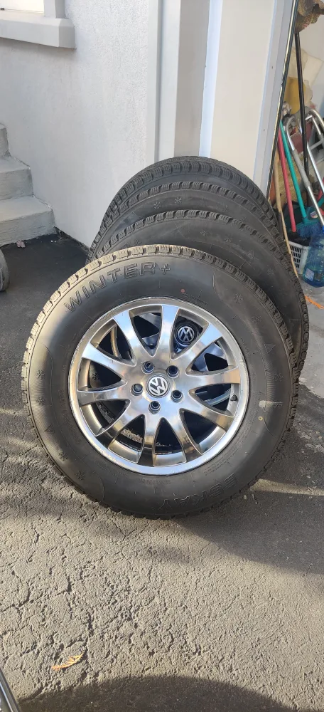 Set of 4 Volkswagen Winter Tires & Rims thumbnail