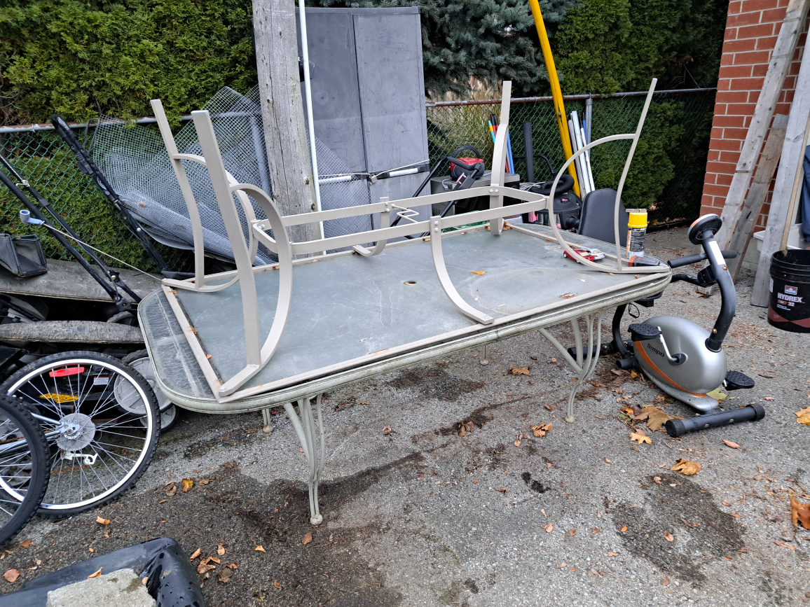 4 Outdoor Patio Tables