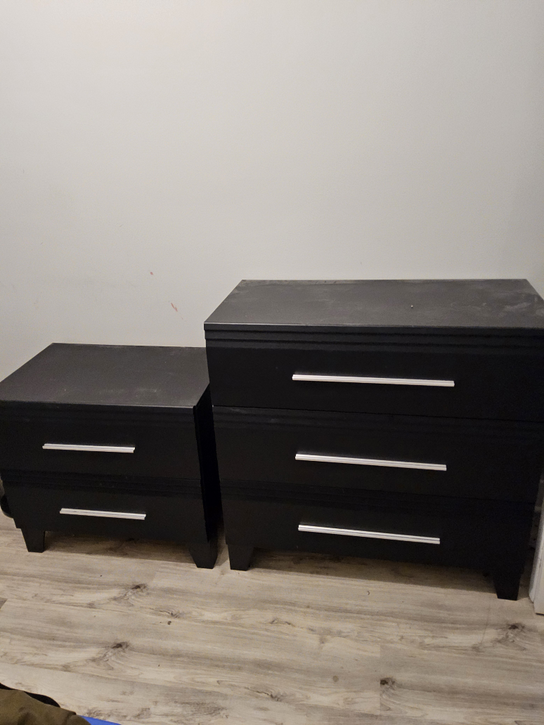 Black Dresser Set