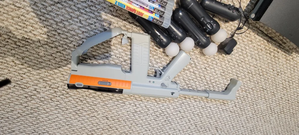 PS3 Console Bundle with Games & Accessories image indicator(6)