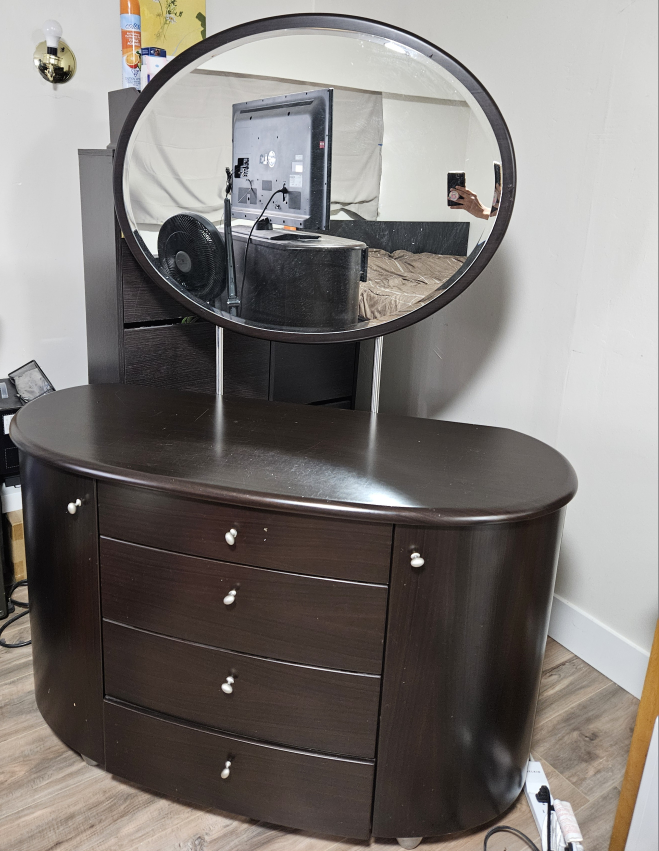 Dresser (Oval Vanity Mirror )