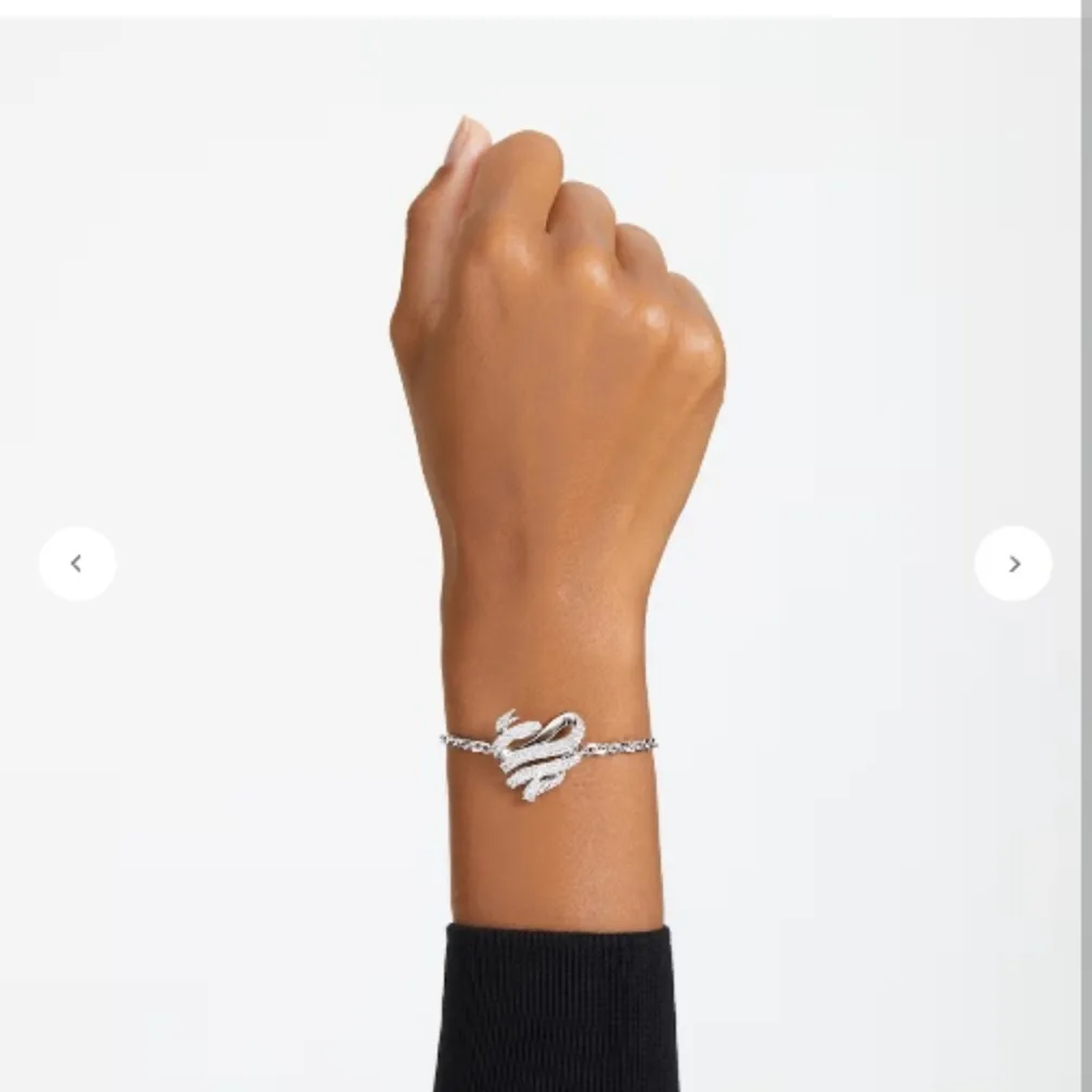 Swarovski Silver bracelet with crystal accents image indicator(5)