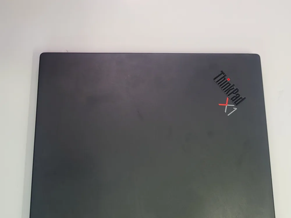 Lenovo ThinkPad X1 Carbon laptop image indicator(7)