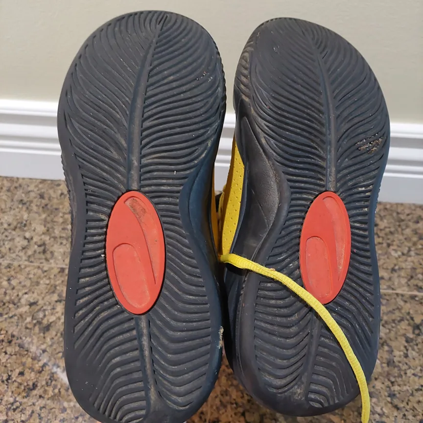 Puma DREAMER Boys Basketball Athletic Shoes Size 6 US image indicator(5)