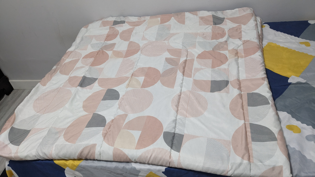 comforter - photo 2