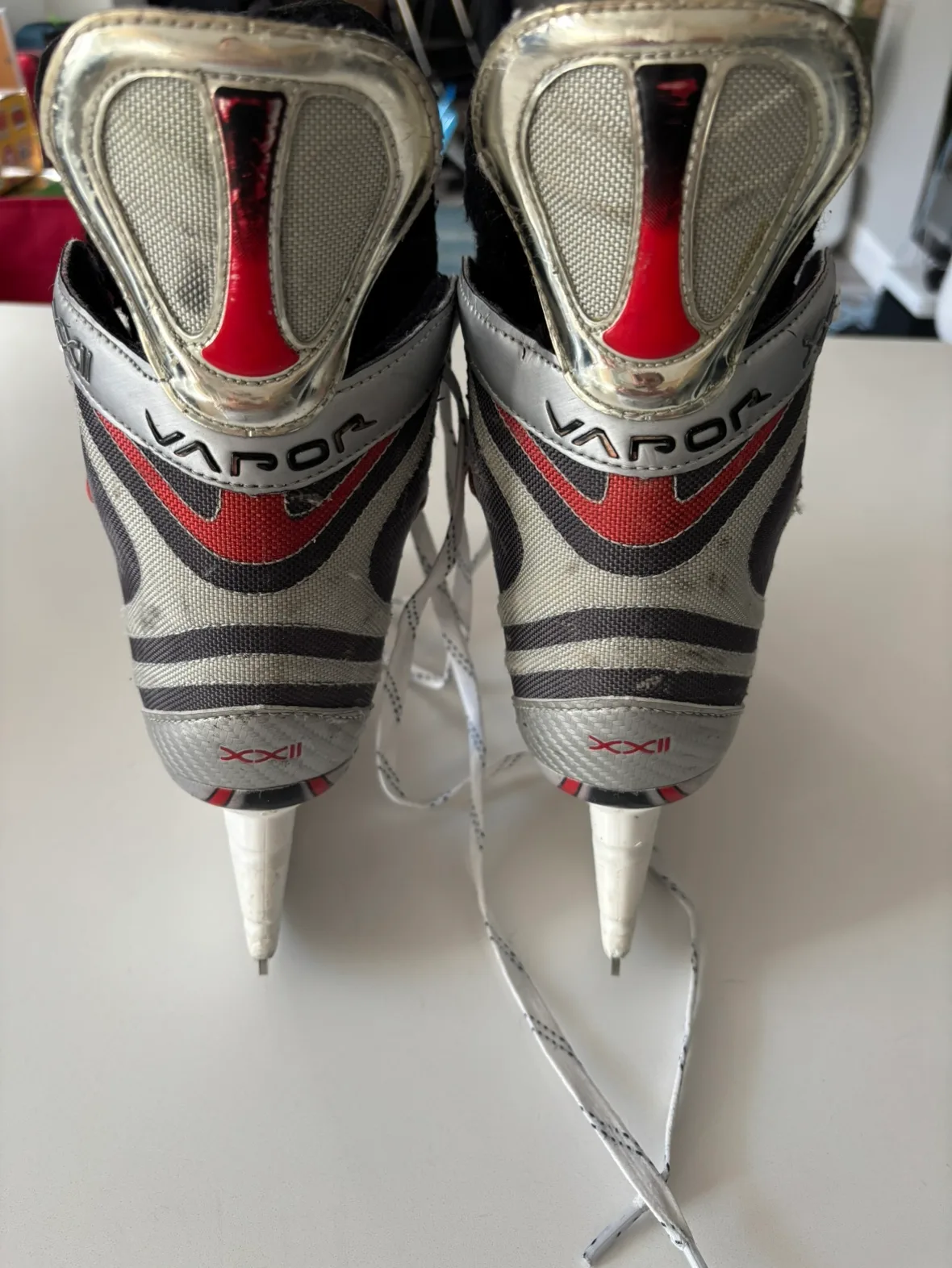 Bauer Vapor XXi Hockey Skates Size 5 youth image indicator(8)