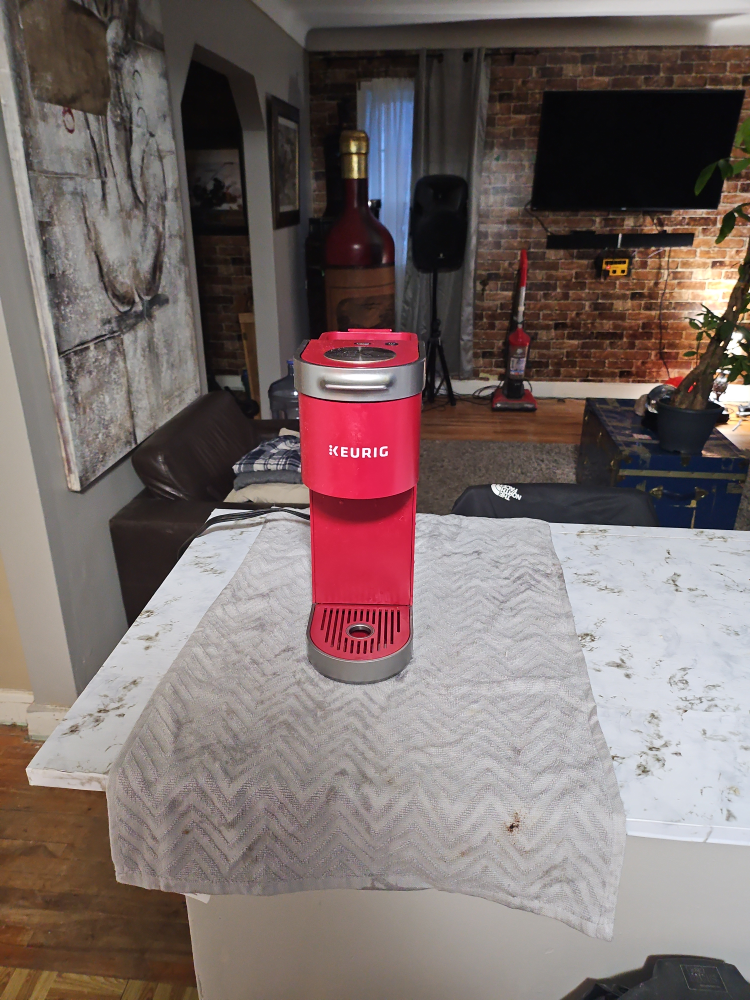 Keurig K-Mini Plus Coffee Maker - Red