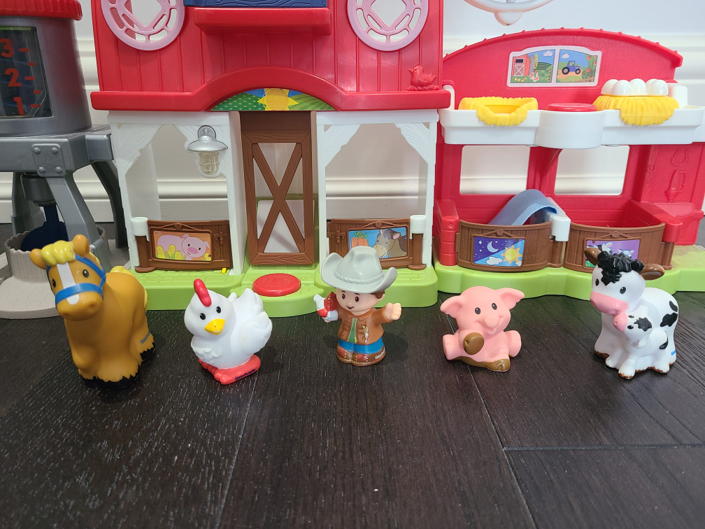 Fisher-Price Little People Farm Playset - photo 3