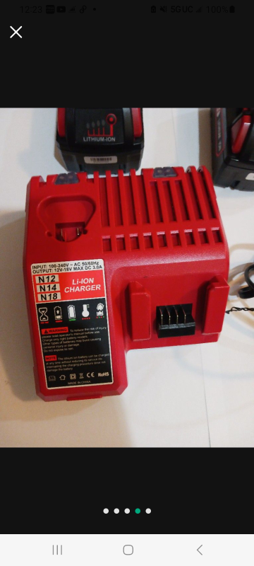 18v Batteries and Charger - photo 2