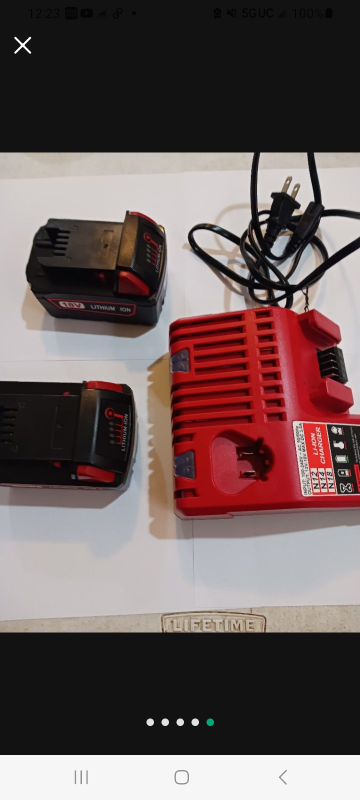 18v Batteries and Charger - photo 3