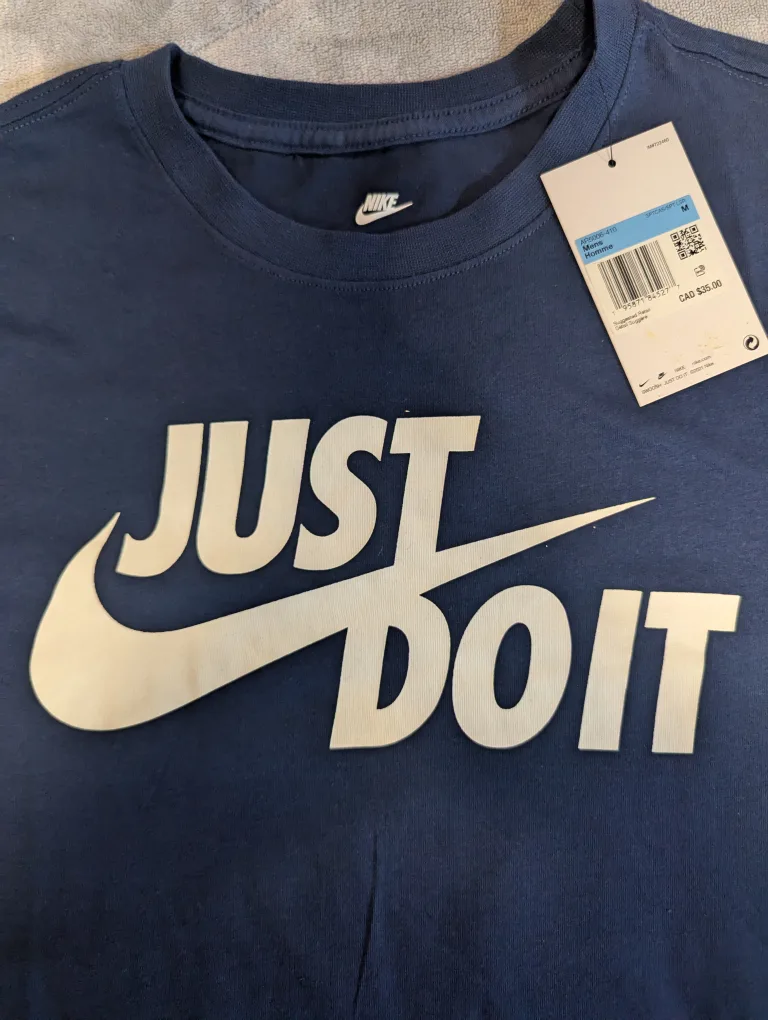 🧡 NIKE t-shirt Navey blue with White logo image indicator(2)