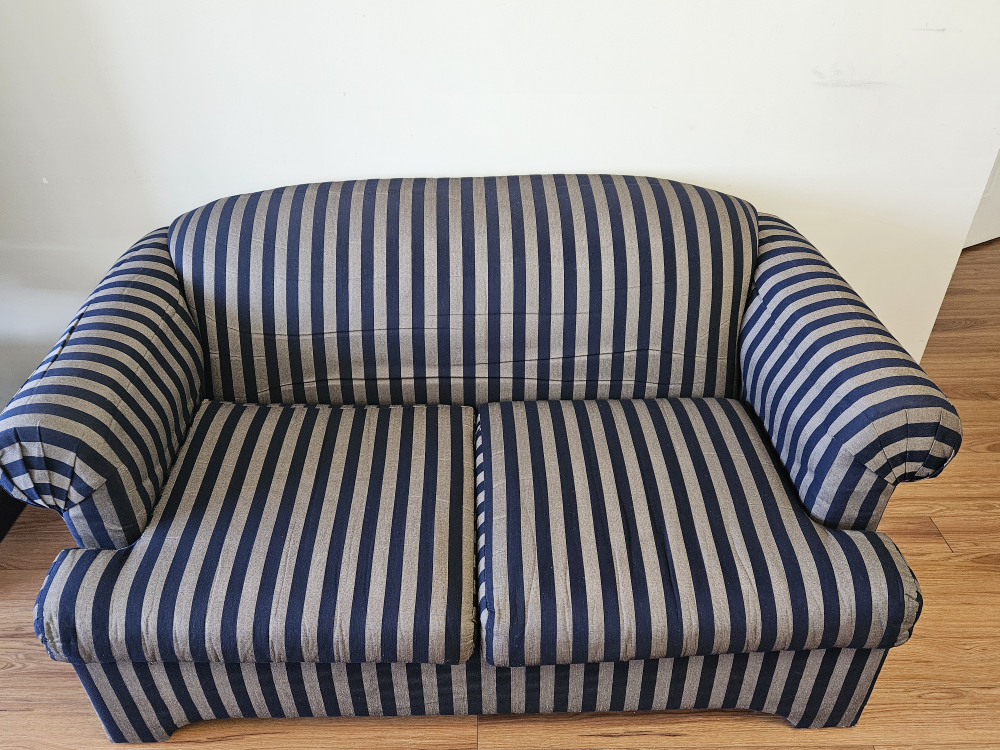 Loveseat - photo 2