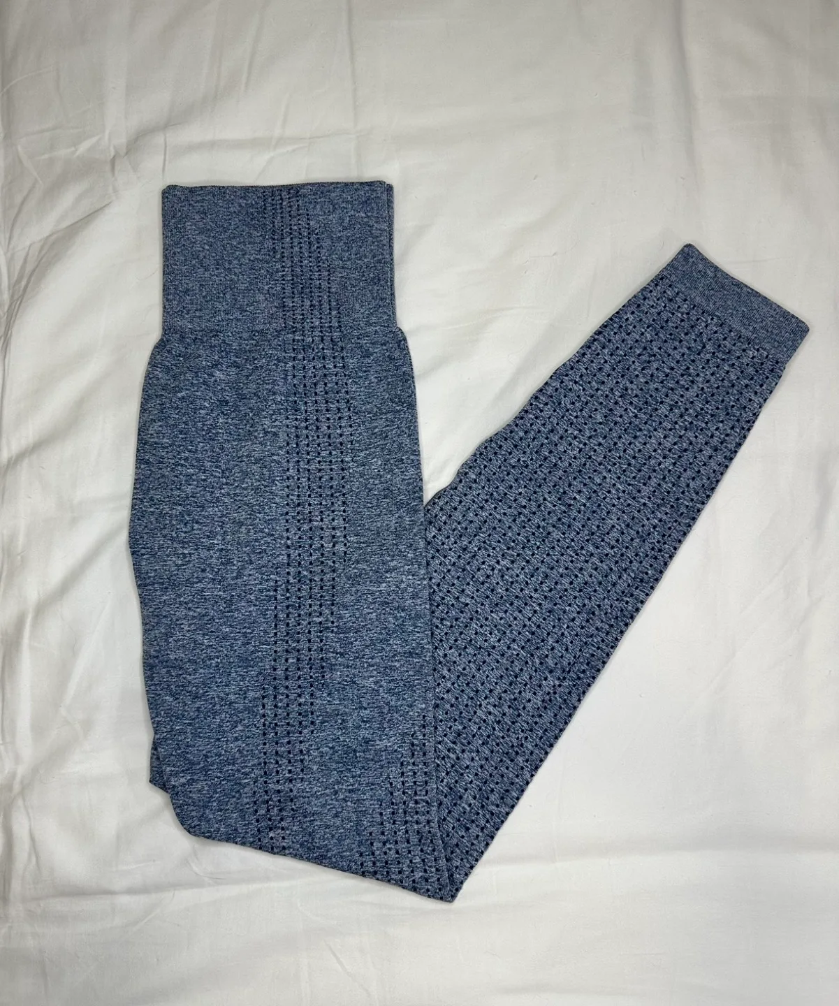 Butt-lifting workout leggings (size M) image indicator(3)