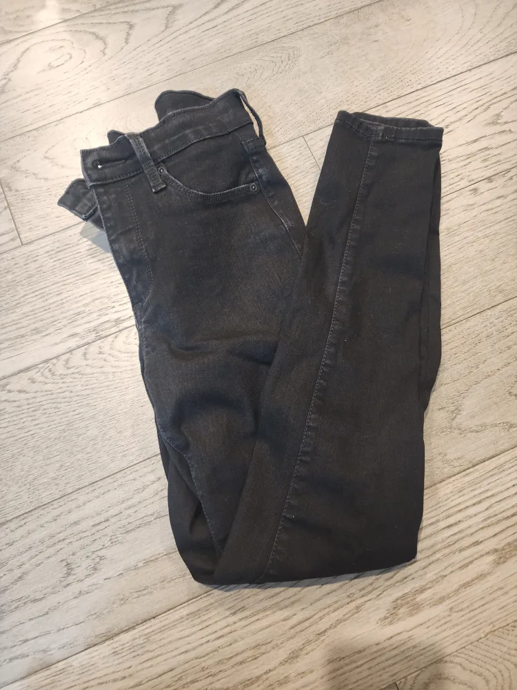 Gap Denim Jeans #ThriftyPicks thumbnail
