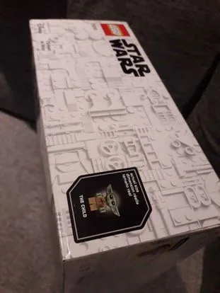 LEGO Star Wars The Child 75318 image indicator(2)