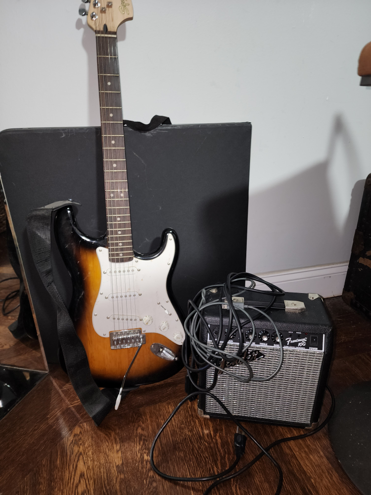 Squier Electric Guitar with Amp