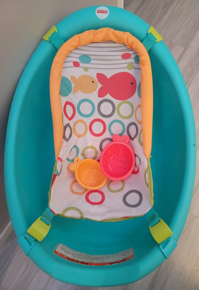 Fisher-Price 3-Stage Baby Bath Tub thumbnail