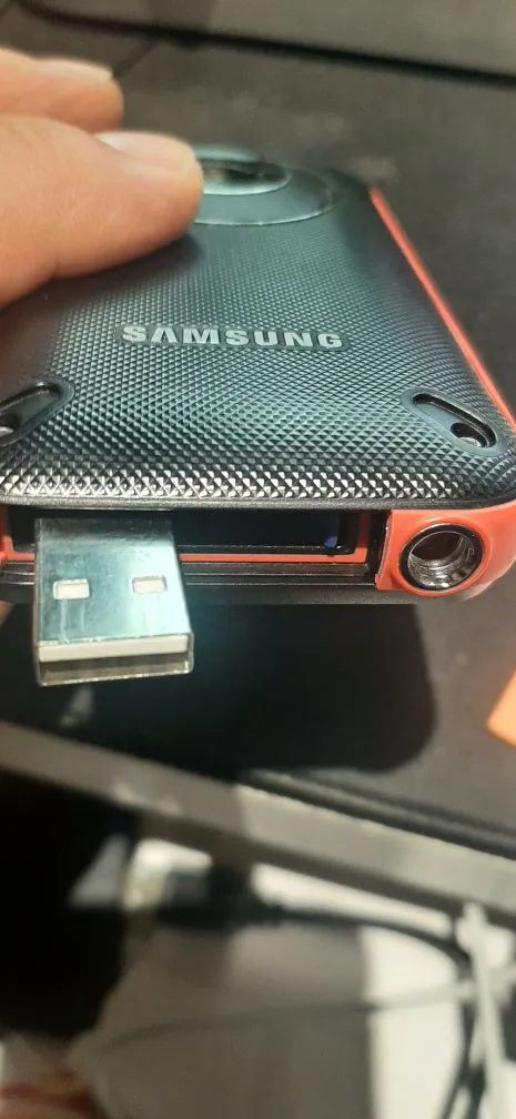 Samsung HMX-W300 Full HD Camcorder image indicator(3)