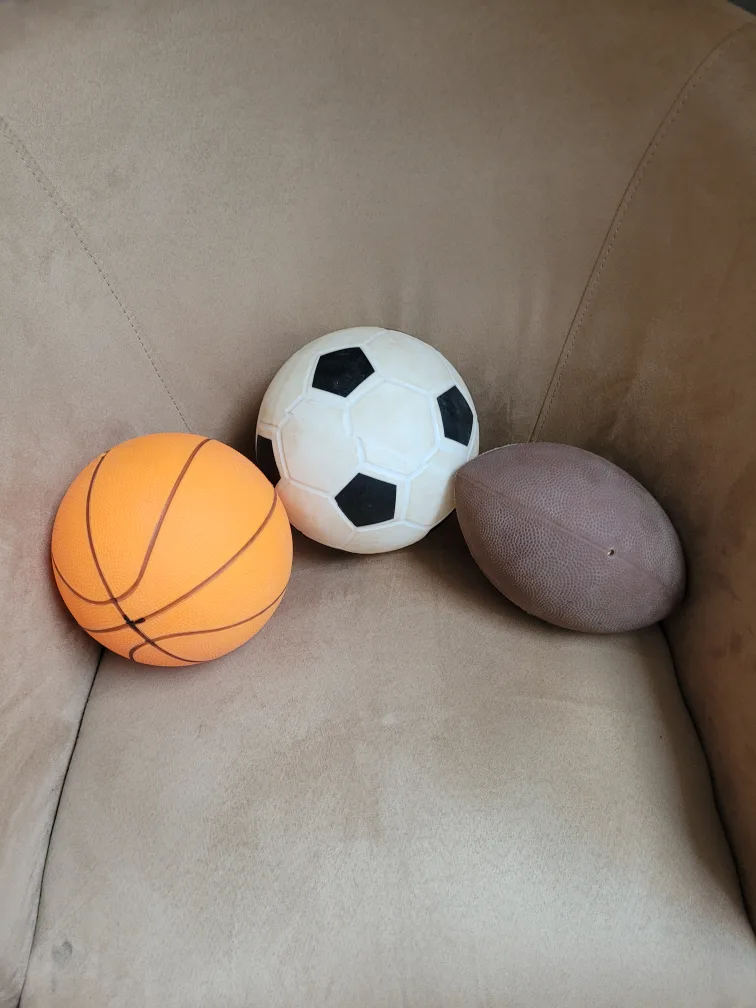 3 Kid's Sports Balls thumbnail