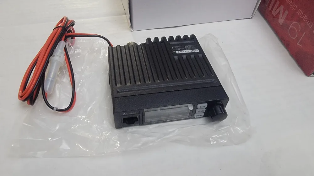 Cobra 19 Mini Recreational CB Radio - 40 Channels, Travel image indicator(3)