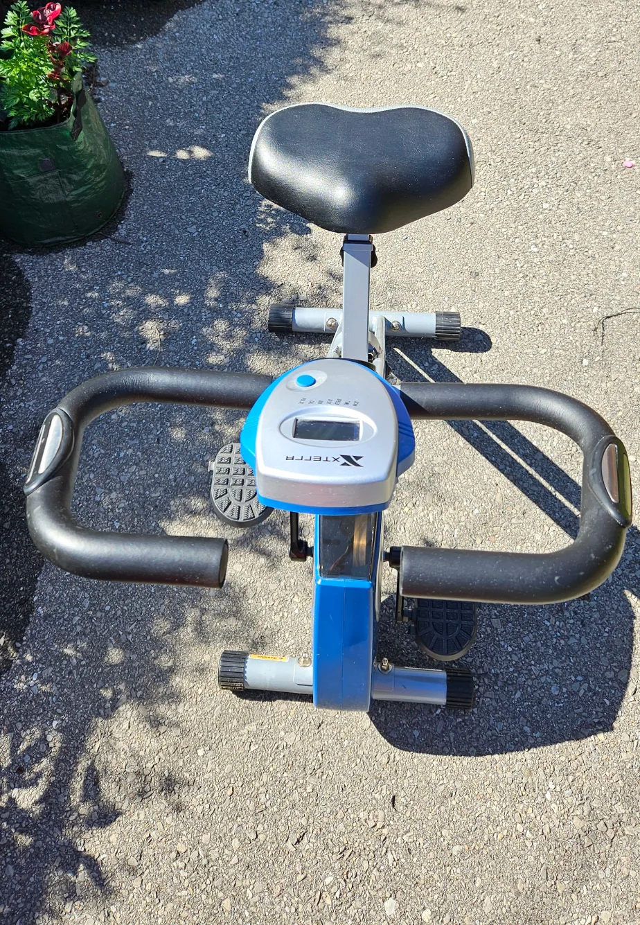 Folding Exercise Bike image indicator(3)