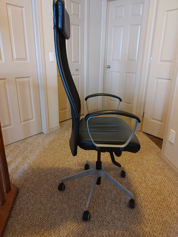 Tall and comfortable Office Chair image indicator(3)