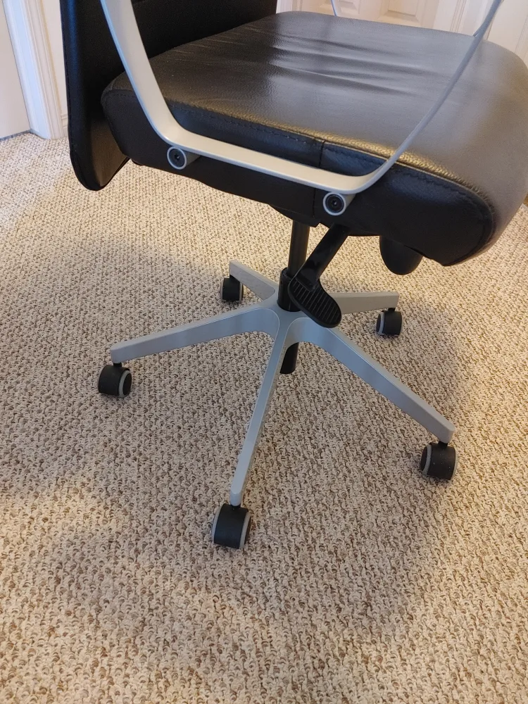 Tall and comfortable Office Chair image indicator(6)