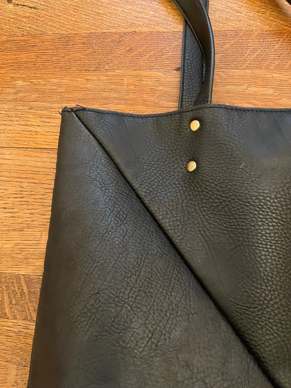 Black shopper bag image indicator(5)