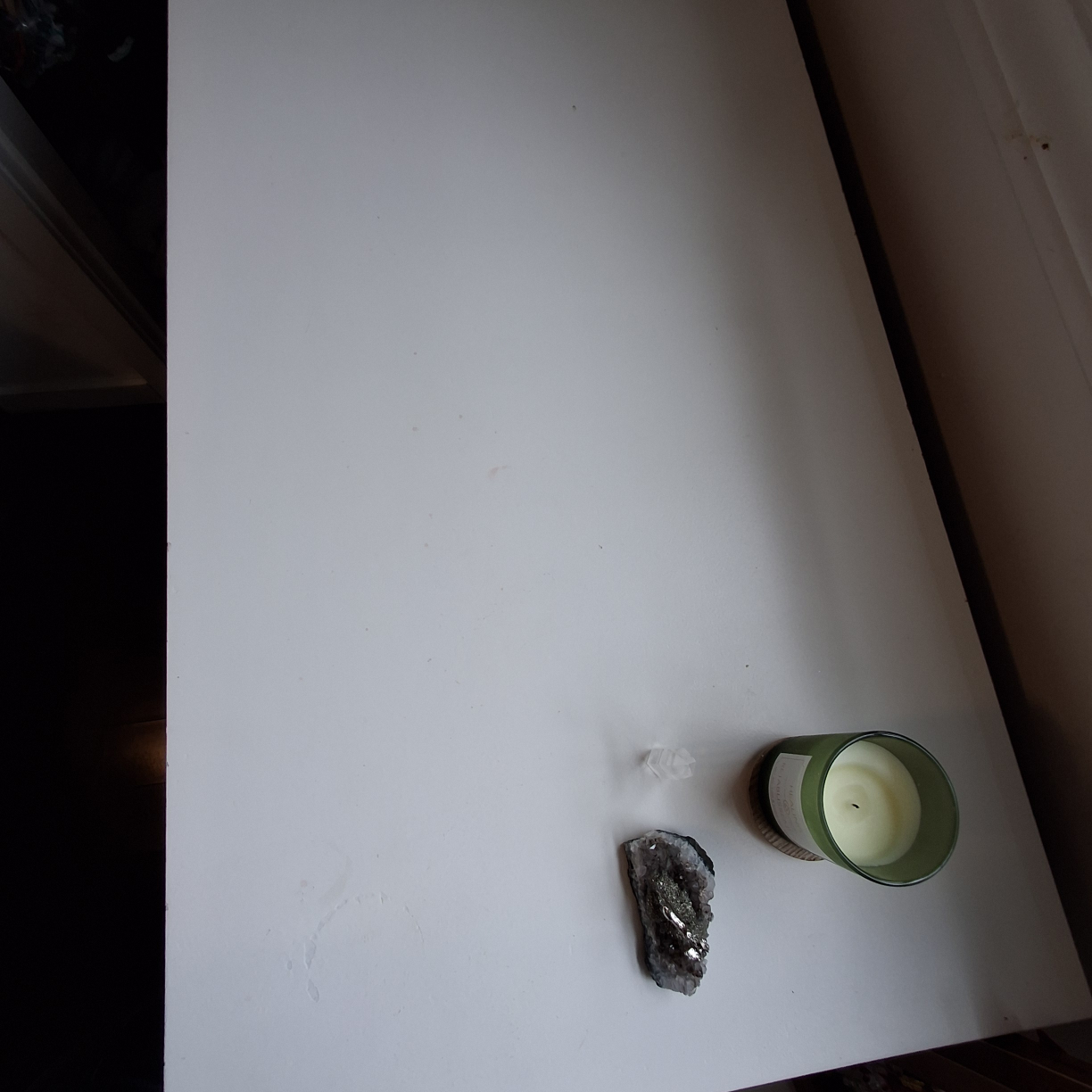 Canadian Made dresser, Solid Wood w. 4 drawers - photo 5
