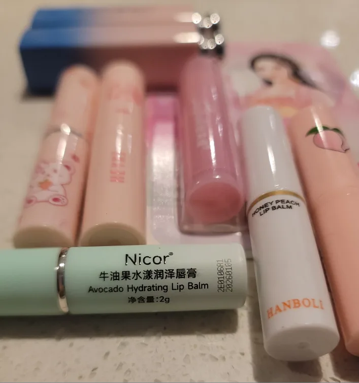 Lip Balm Bundle image indicator(2)