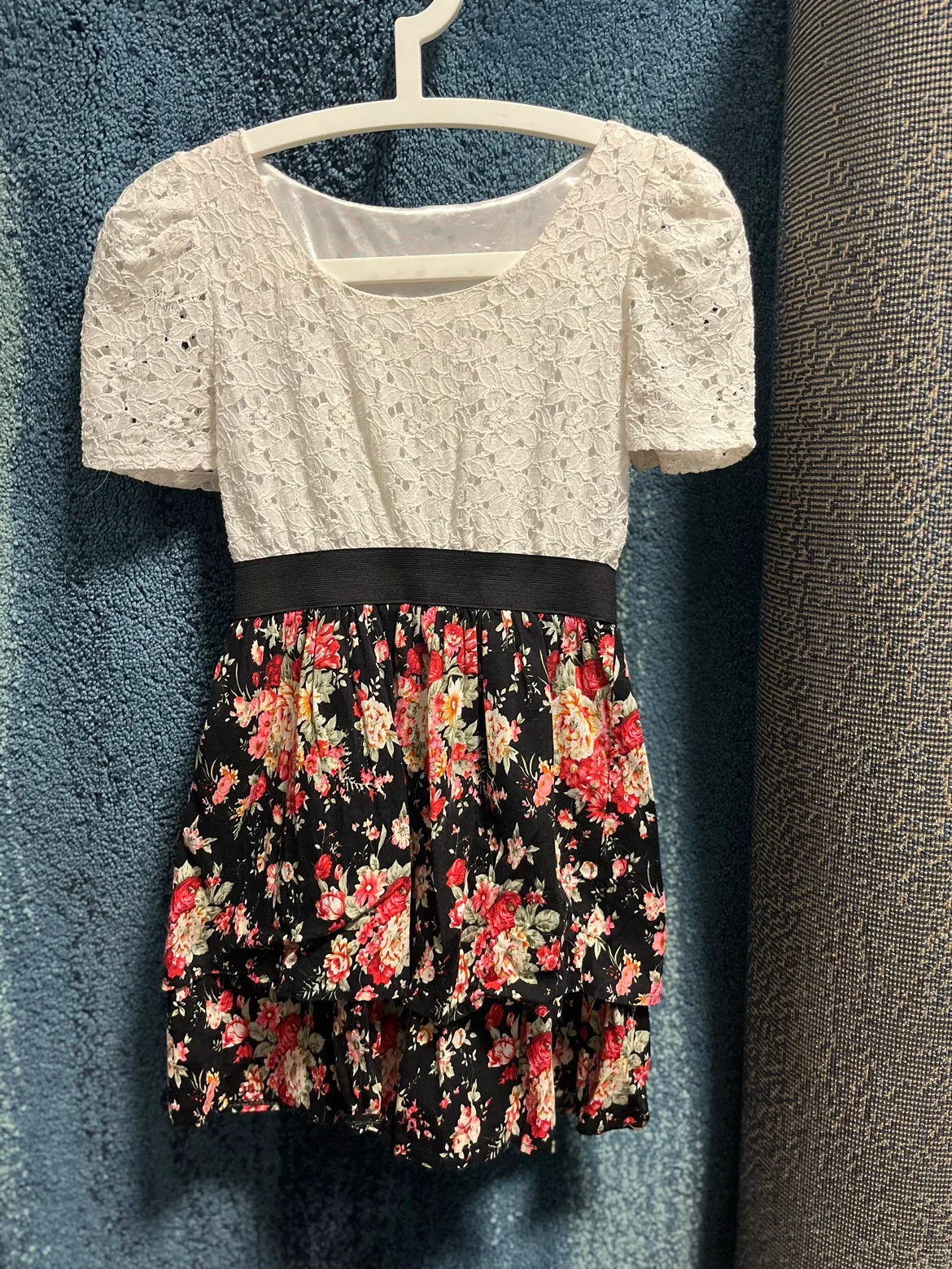 Lace floral dress (S) image indicator(2)