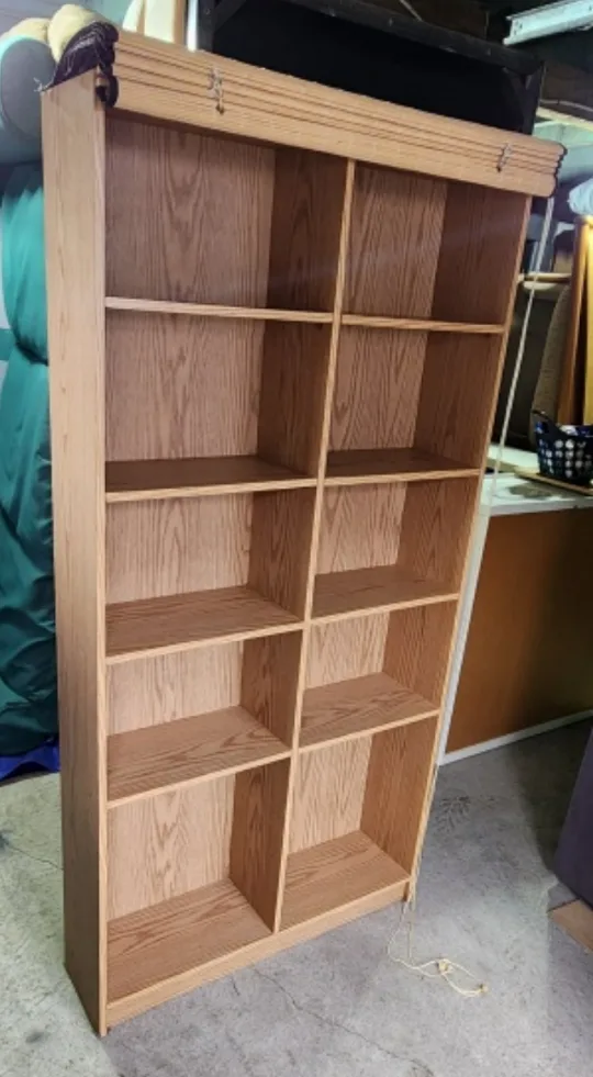 Bookshelf with Bamboo blinds image indicator(3)