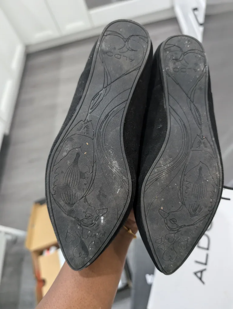 ALDO Black Suede Pointed Toe Flats - size 6 image indicator(2)