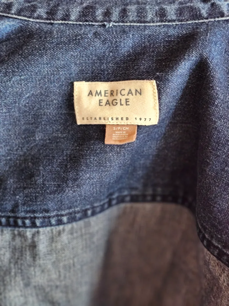 American Eagle Denim Shirt image indicator(4)
