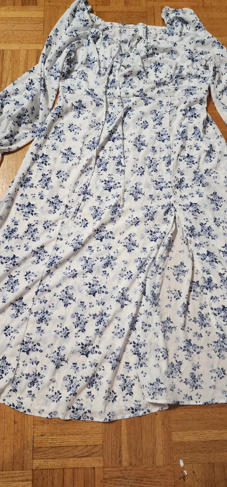White Floral Dress with Blue Flowers - Size XL  #ThriftyPicks image indicator(4)
