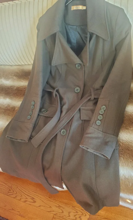 Women's Bottle Green Long Coat image indicator(2)