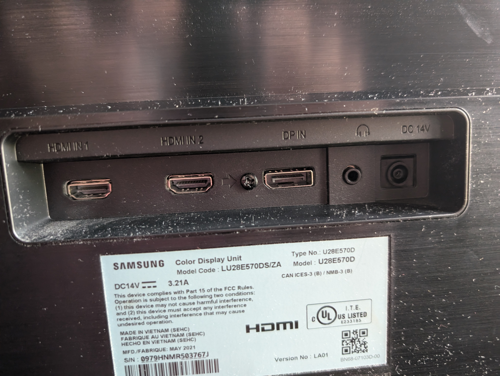 Large Samsung 28" Inch Monitor - photo 5