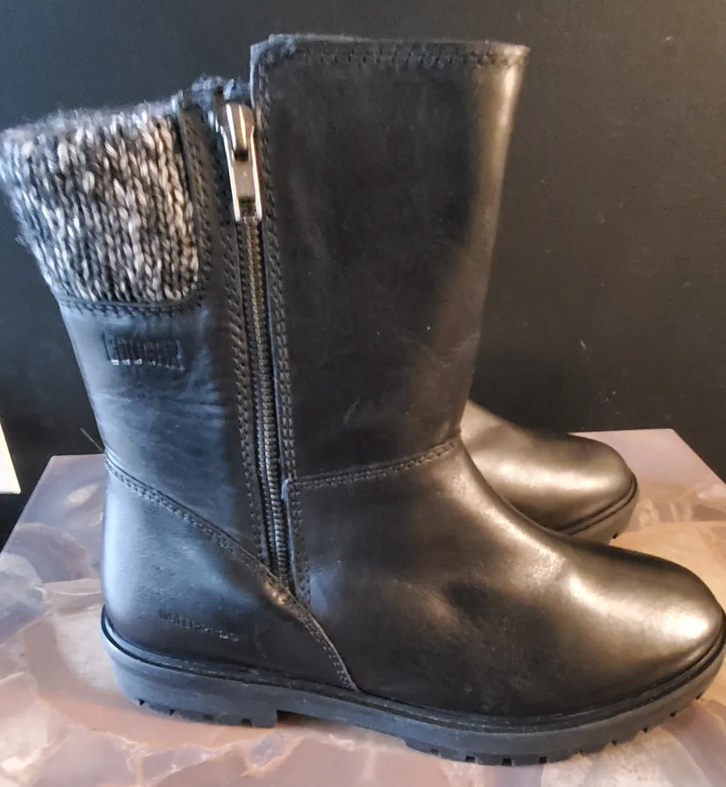 NEW Women's Cougar Black Leather Winter Boots [9, best fit 8] image indicator(2)