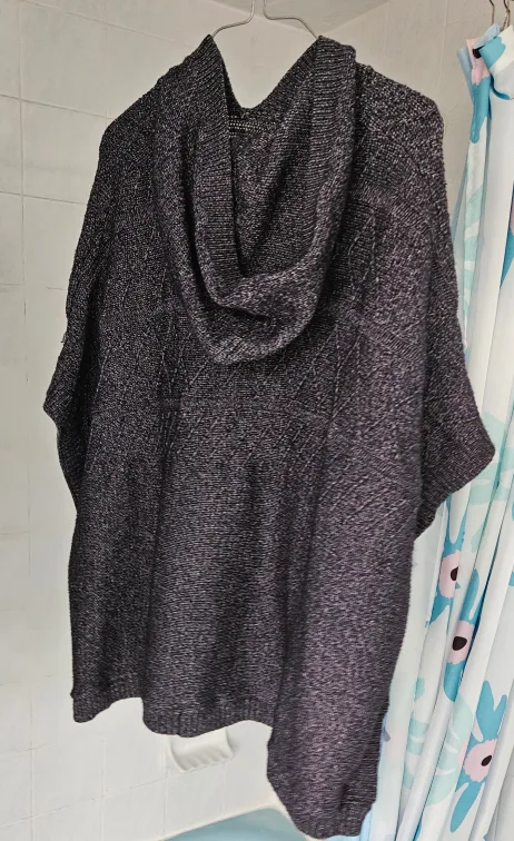 Hooded Poncho-One Size image indicator(2)