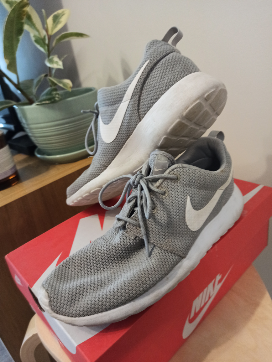 Nike Rosche One kids shoes 7.5 - photo 2