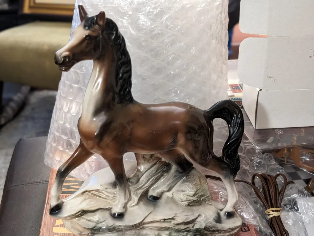 Vintage 1950s Mid Century Horse TV Lamp with Backlighting 🧡 image indicator(3)